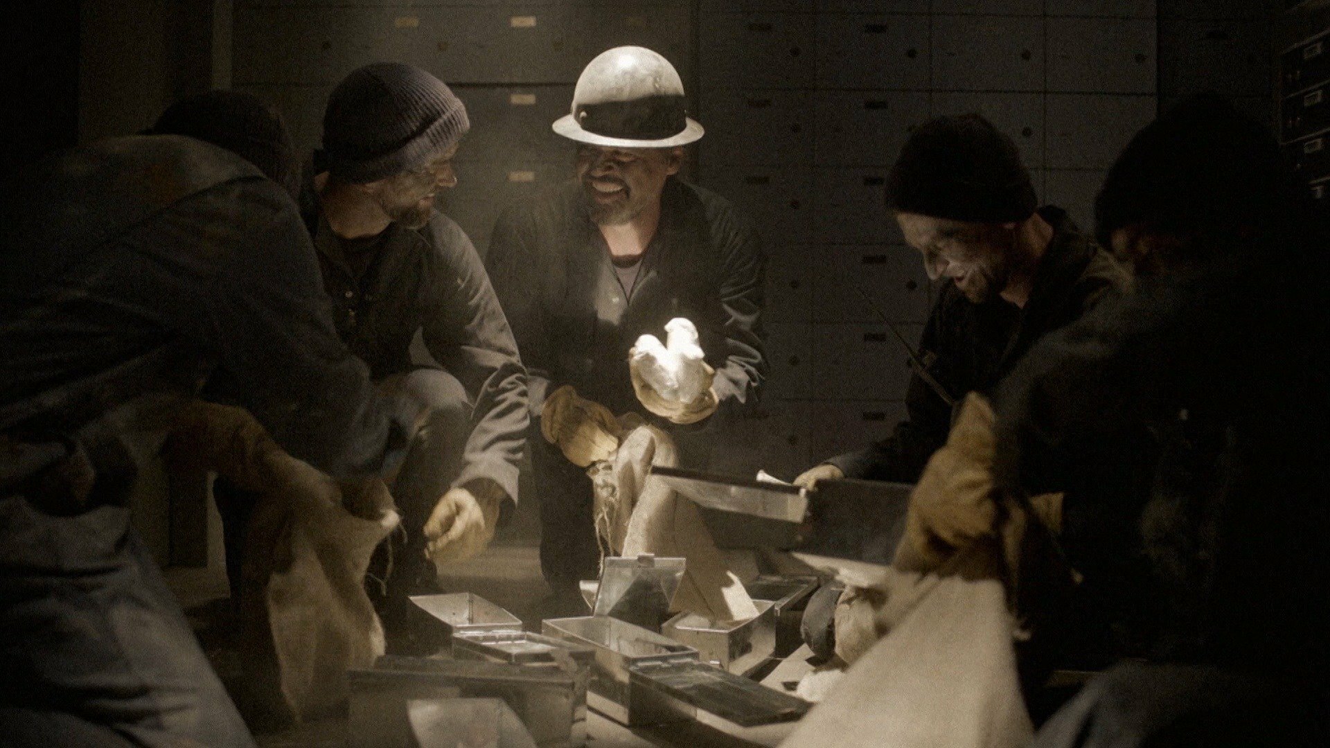 Grandes Roubos da História com Pierce Brosnan : O Roubo de Diamantes de Antuérpia