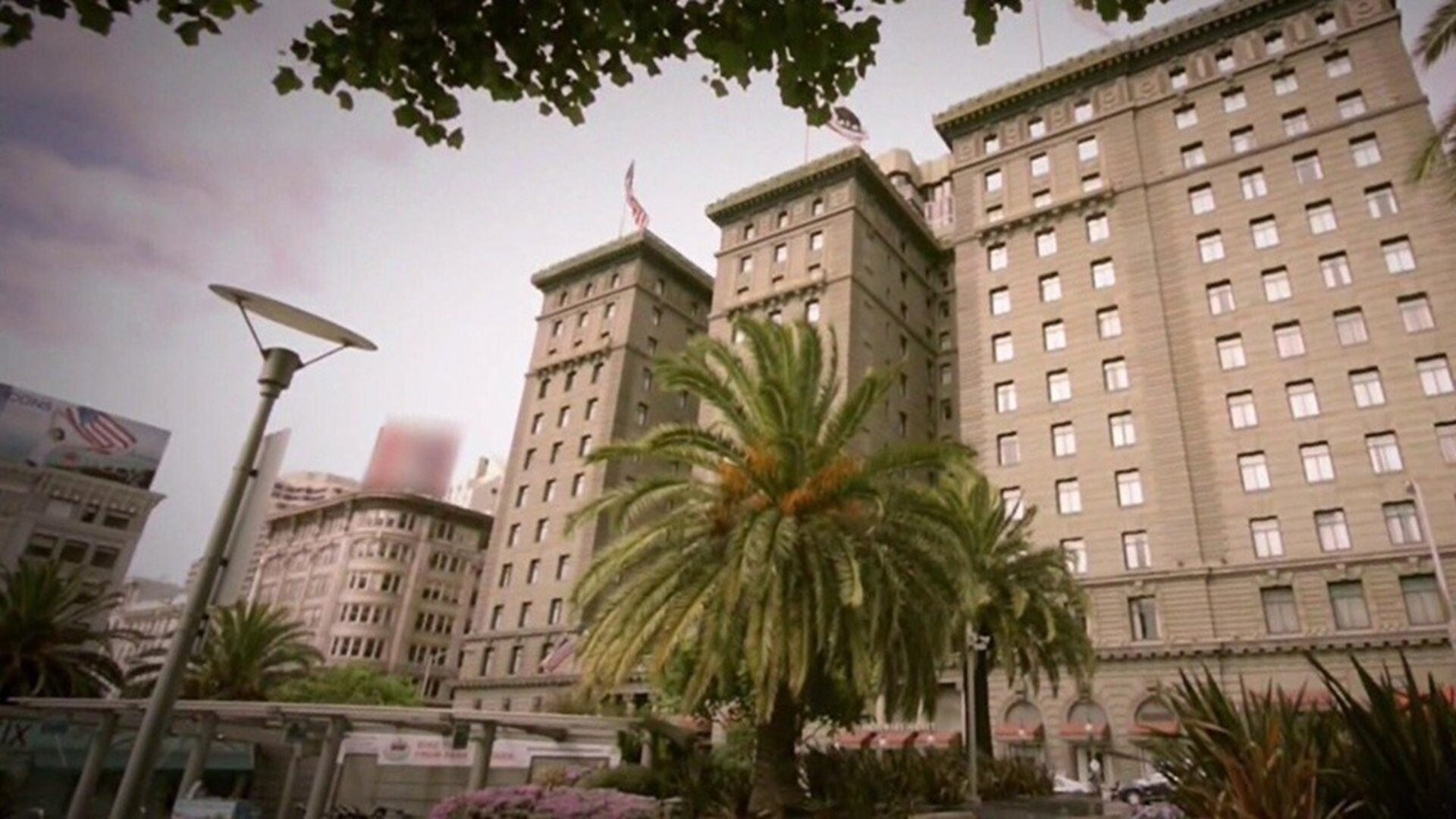 Segredos e Lendas - Hotéis : Um Crime Assustador