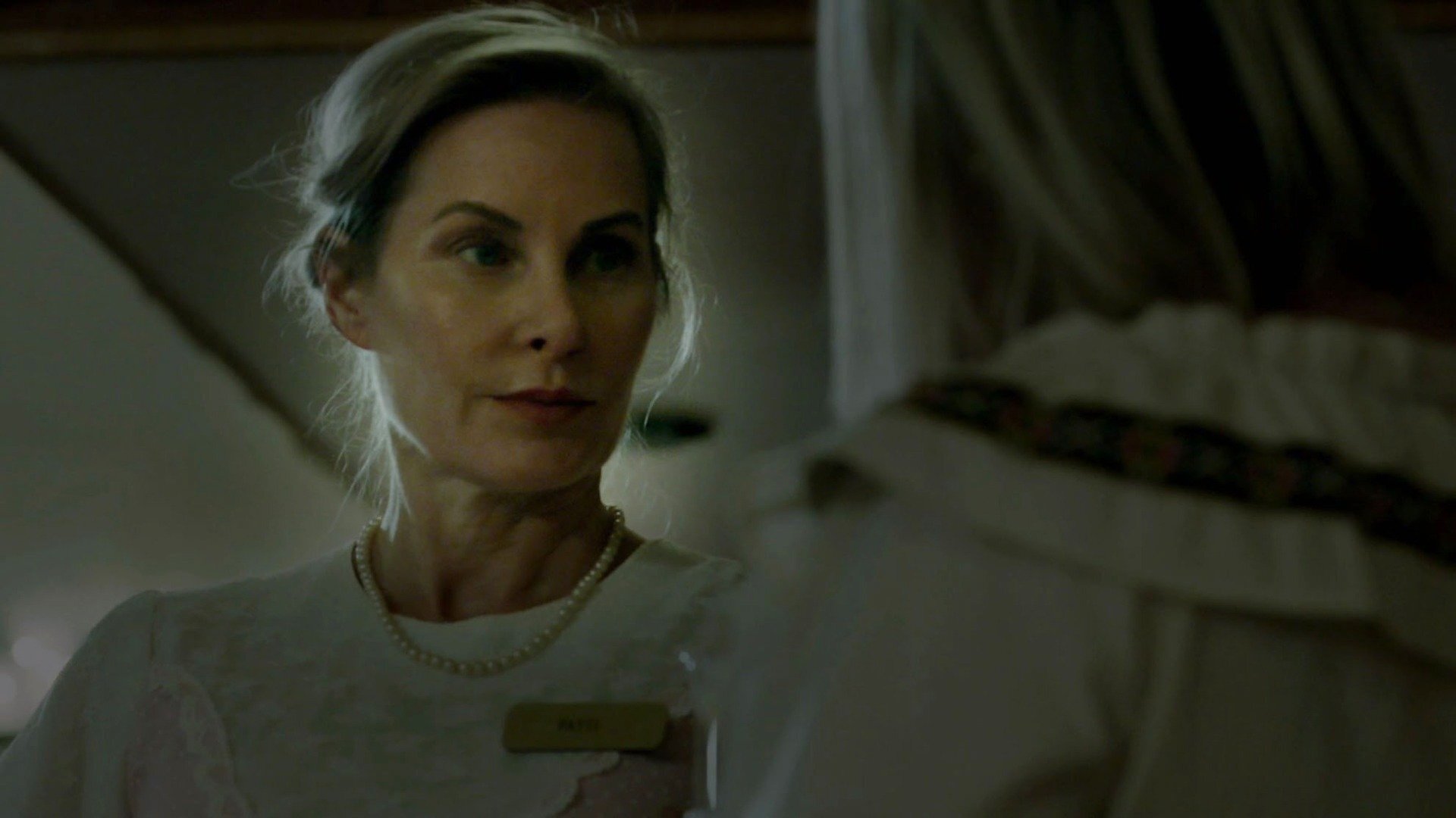 Assassinos ao Redor : O Diabo no Salão de Baile