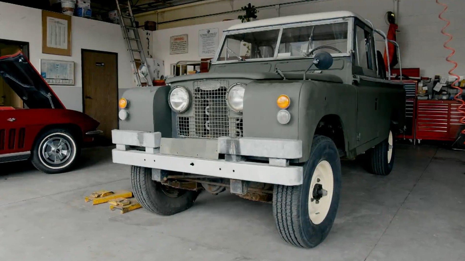 Joias Sobre Rodas : 1965 Land Rover IIA