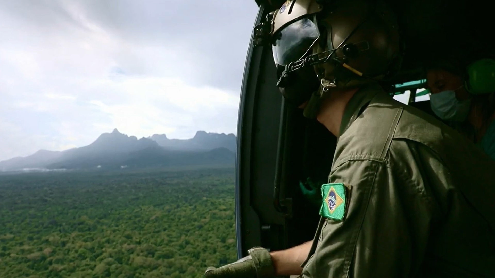 Forças da Natureza : Pico da Neblina com o Exército Brasileiro
