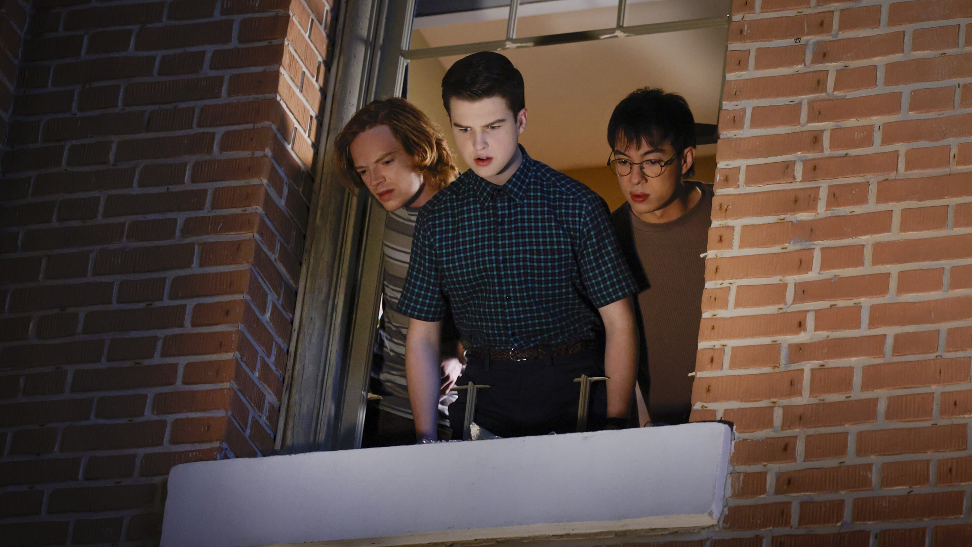 Young Sheldon : A Frankenstein's Monster and a Crazy...