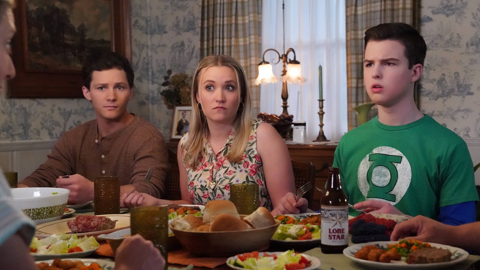 Young Sheldon : A New Home and a Traditional Texas Torture