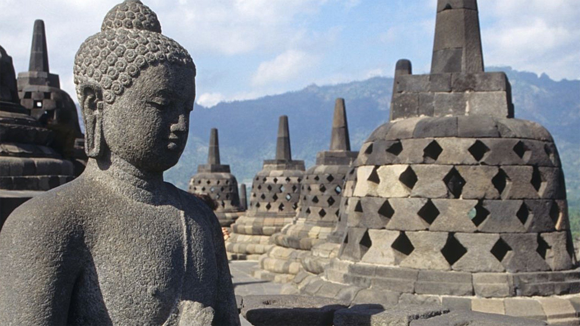 Patrimonio mundial : Borobudur - La Montaña de los mil...